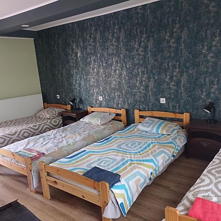 Hotel Viesu Nams "Laimes Pakavs" Straupe Exterior foto