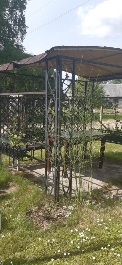 Hotel Viesu Nams "Laimes Pakavs" Straupe Exterior foto