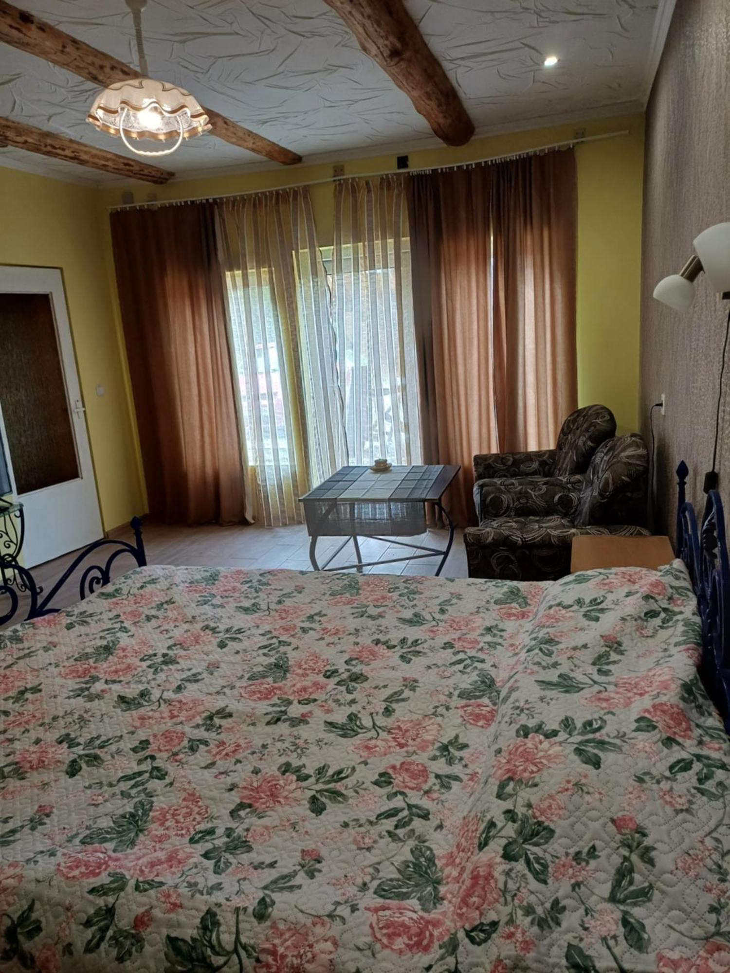 Hotel Viesu Nams "Laimes Pakavs" Straupe Exterior foto